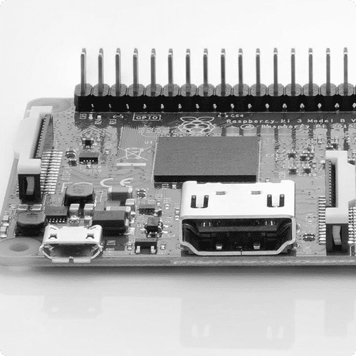 Quelles sont les capacités de traitement et de mémoire vive du raspberry pi 3 ?